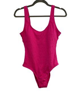 No Boundaries Women’s M 8-10 Pink Ribbed Smock Cheeky One-Piece Swimsuit NEW